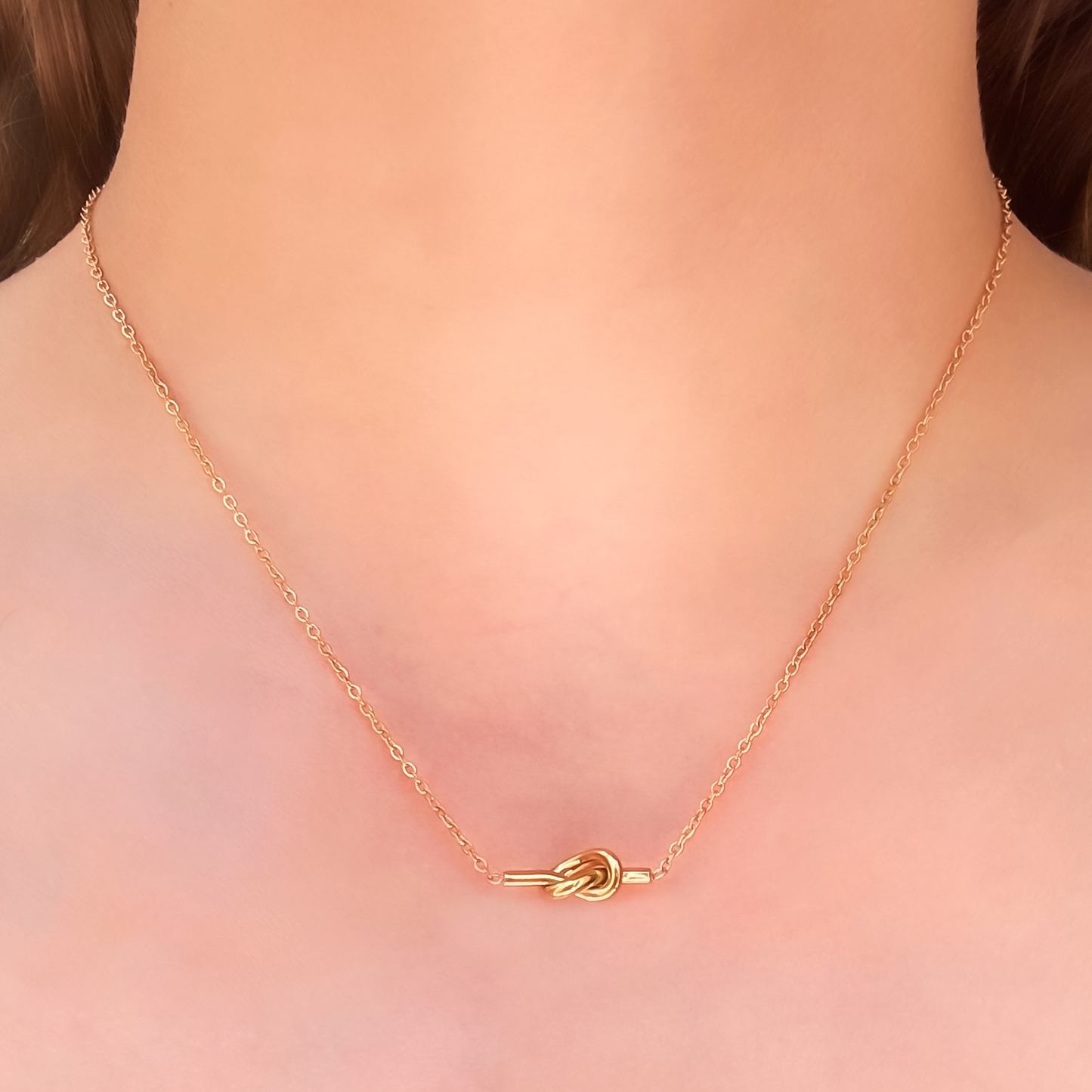 Collar Nudo Dorado Acero Inoxidable 1E4