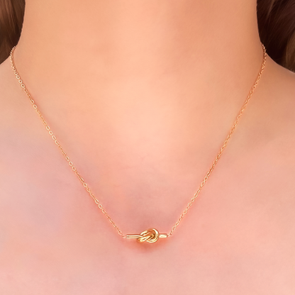 Collar Nudo Dorado Acero Inoxidable 1E4