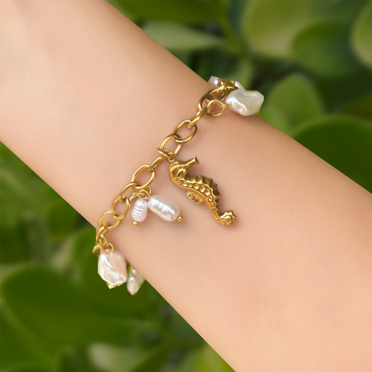 Pulsera Dorada Charms Verano  Acero Inoxidable 1B7