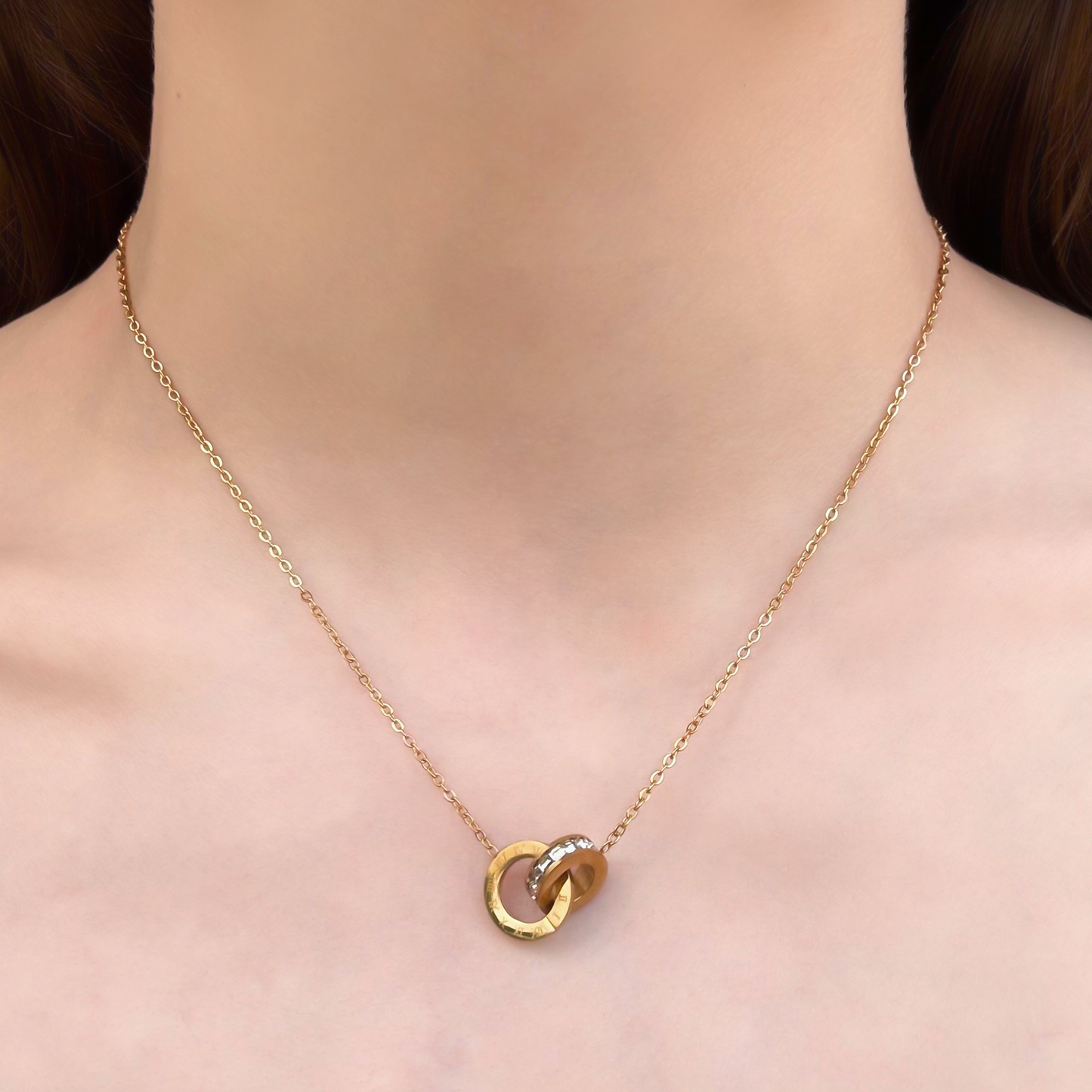 Collar Aro Enlazado Dorado Acero Inoxidable 2H5