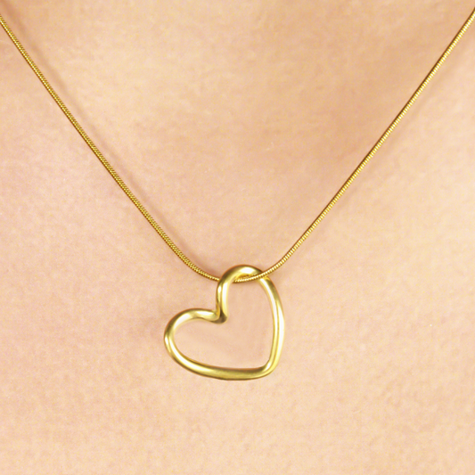 Collar Dorado Corazón Enlazado Acero Inoxidable  2R8