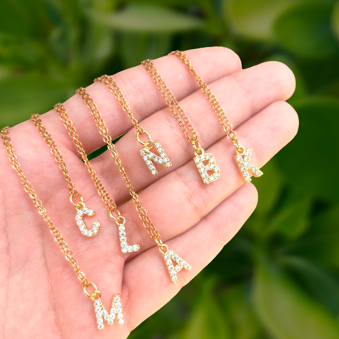 Collar Cadena con Inicial Zirconias