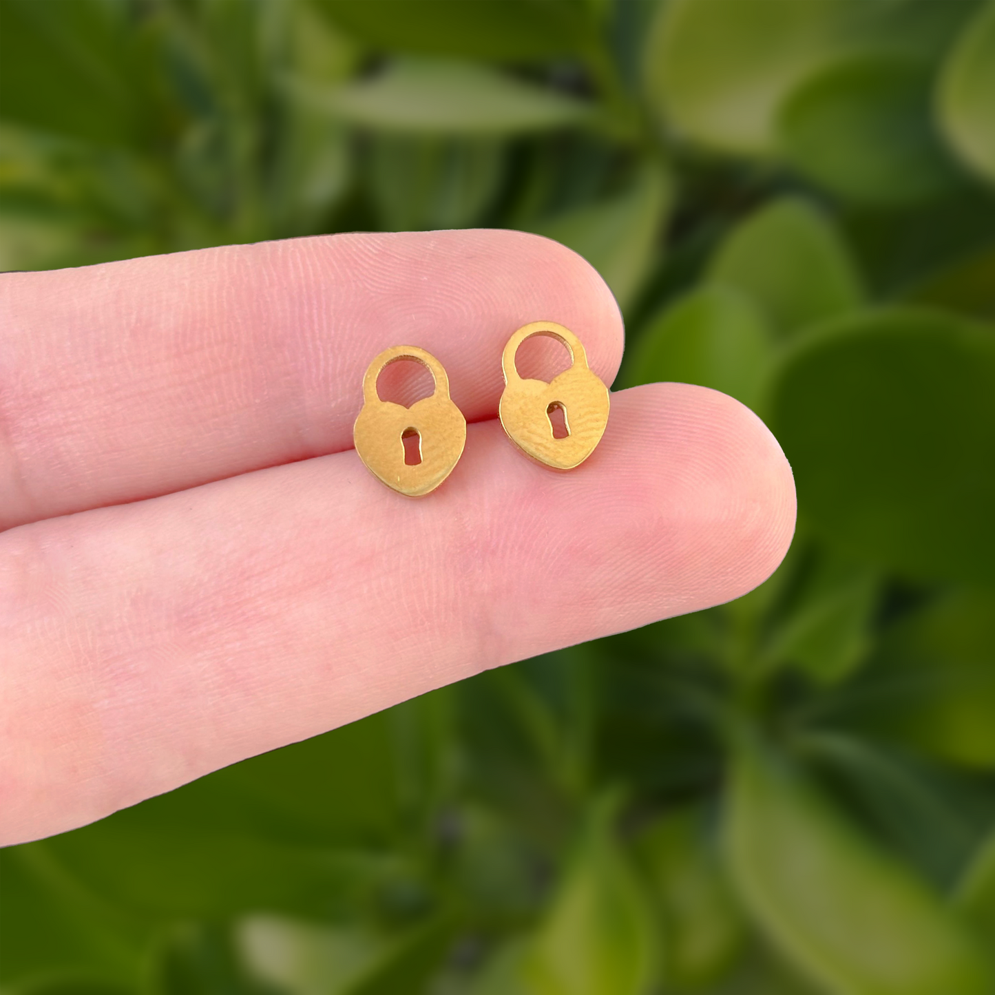 Aretes Dorados Mini Candado Acero Inoxidable 1T6