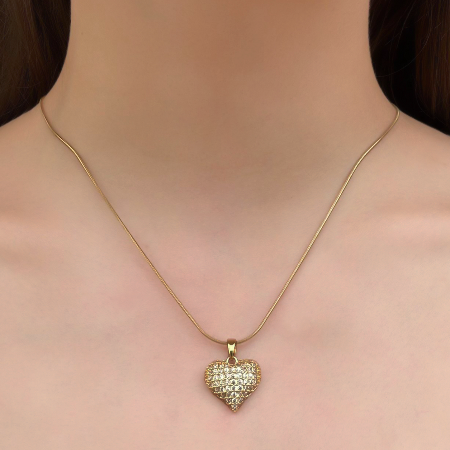 Collar Dorado Corazón Brillante  Acero de Titanio 1H1