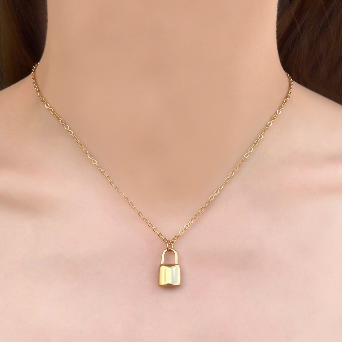 Collar Dorado Candado Acero Inoxidable 2H8