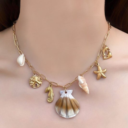 Collar Dorado Charms Concha Acero Inoxidable 1G1