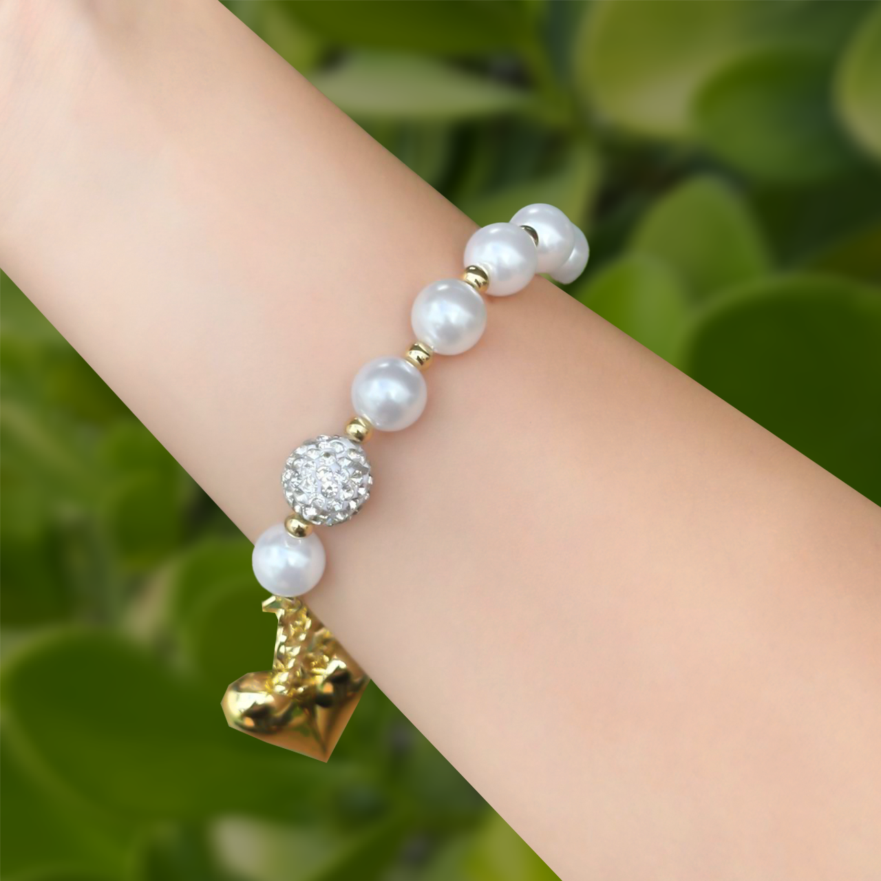 Pulsera Perlas Blancas y Doradas Corazon  4E9