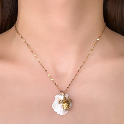 Collar Dorado Charms Tortuga Concha Acero de Titanio 3G7