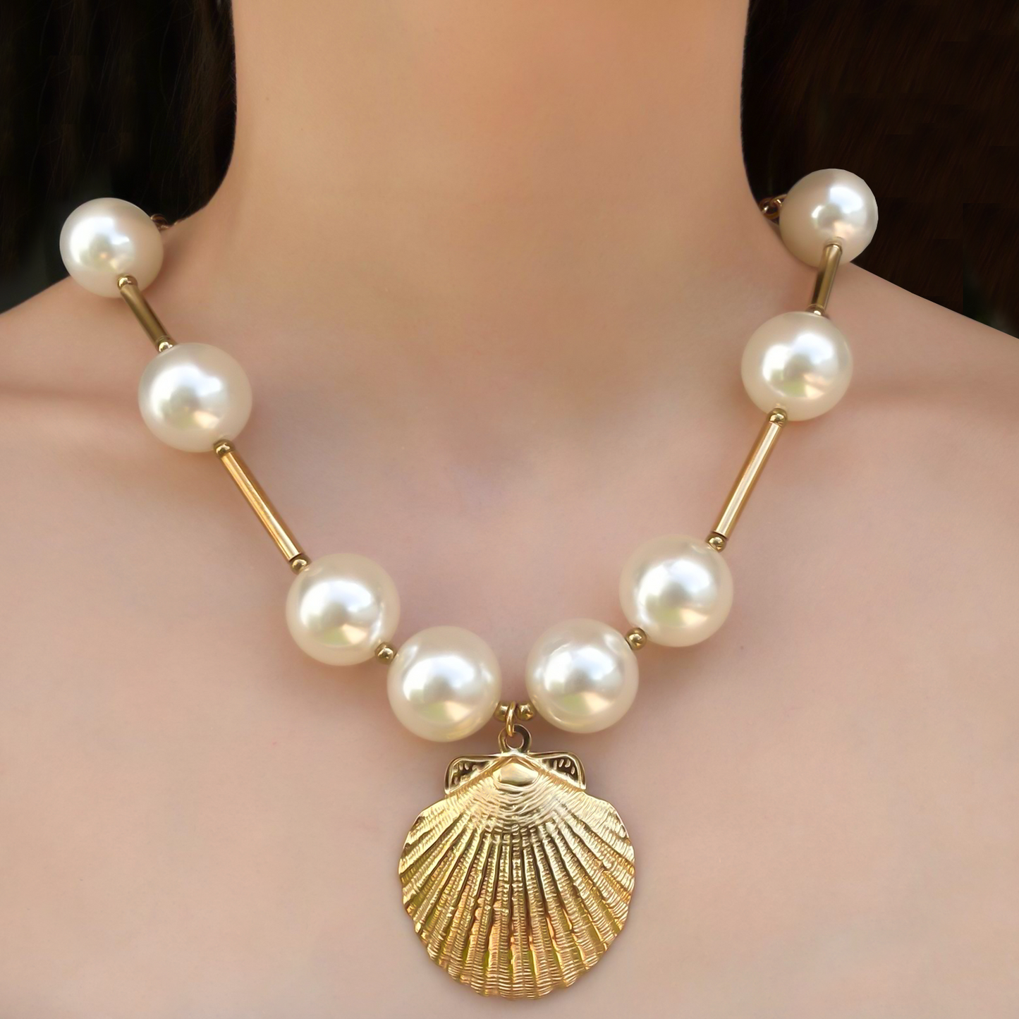 Collar Dorado Grandes Perlas Concha Acero Inoxidable 3C8