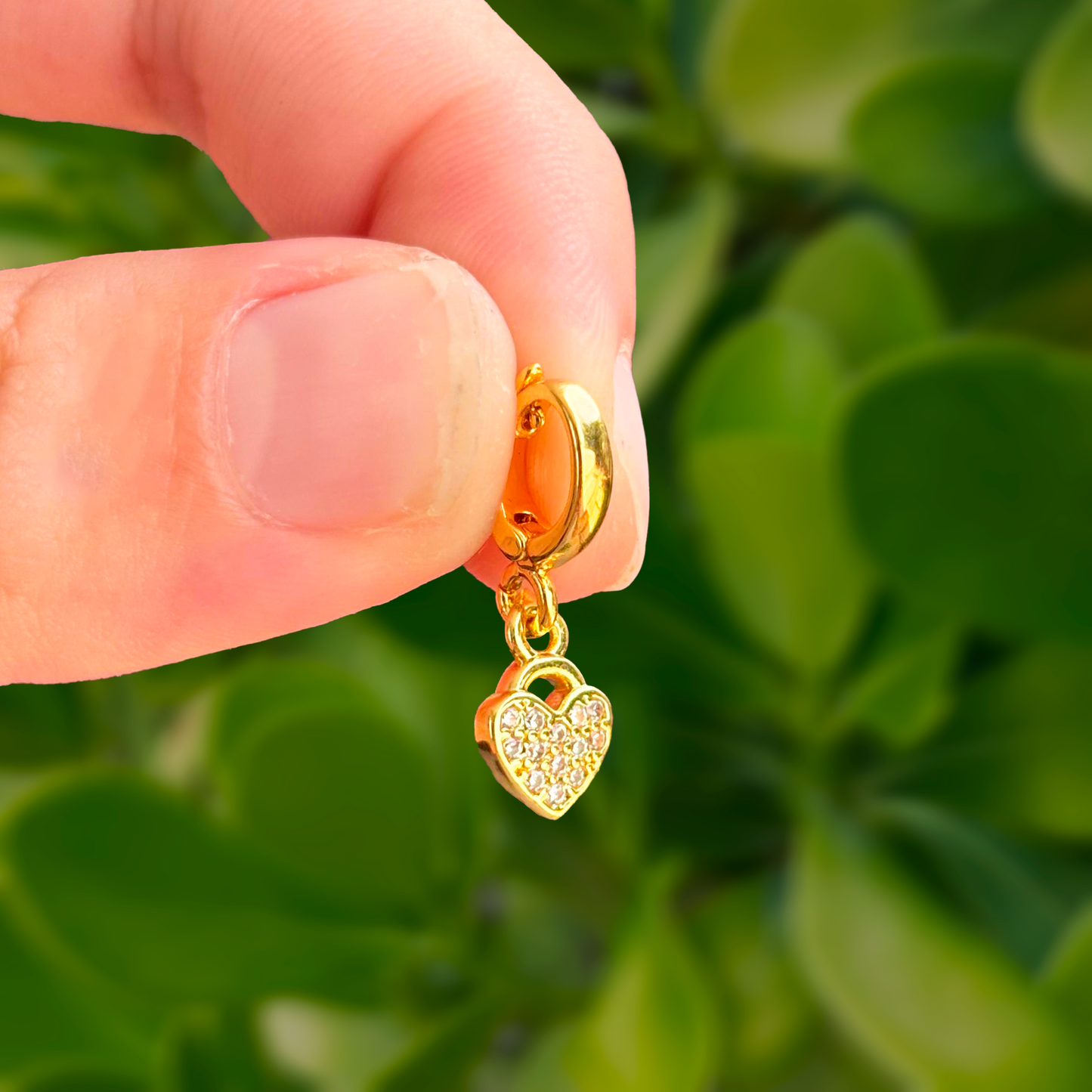 Dije Corazón con Zirconias Chapa de Oro Az215