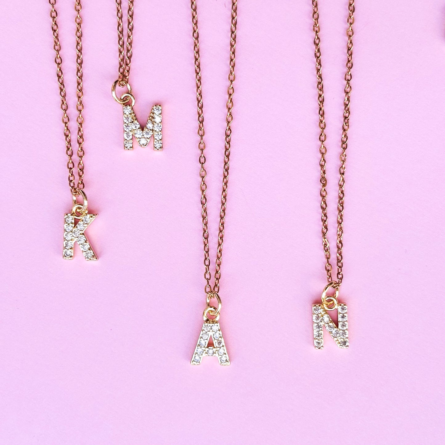 Collar Cadena con Inicial Zirconias