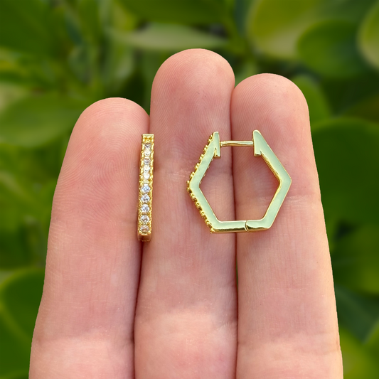 Aretes Arracada Dorada Hexagonal con Zirconias Chapa de Oro Az47