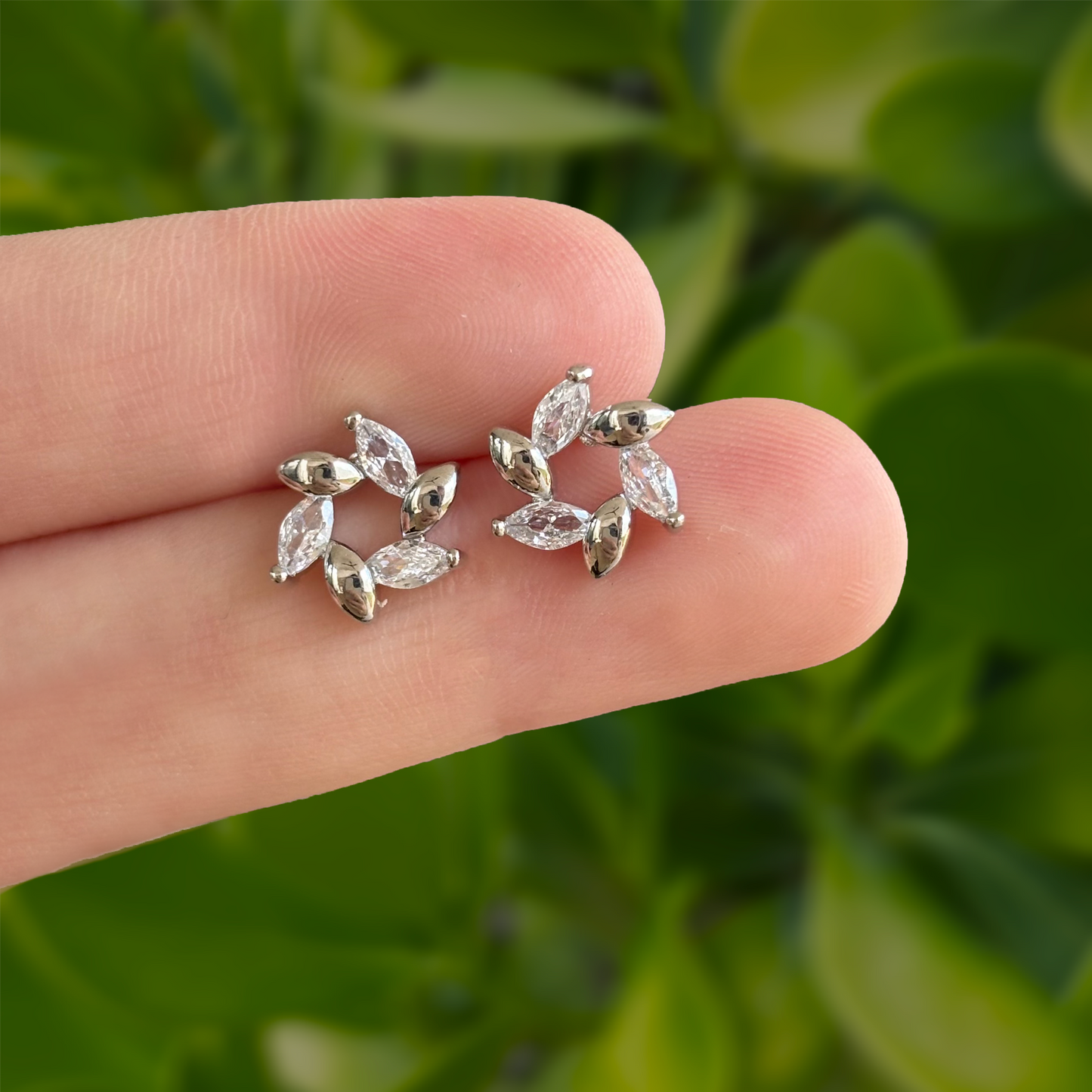 Aretes Plateado Rehilete con Zirconias Chapa de Oro Az48