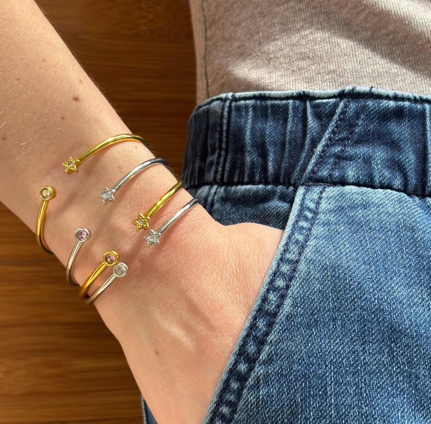 Pulsera Estrellas con Zirconias Ajustable Chapa de Oro
