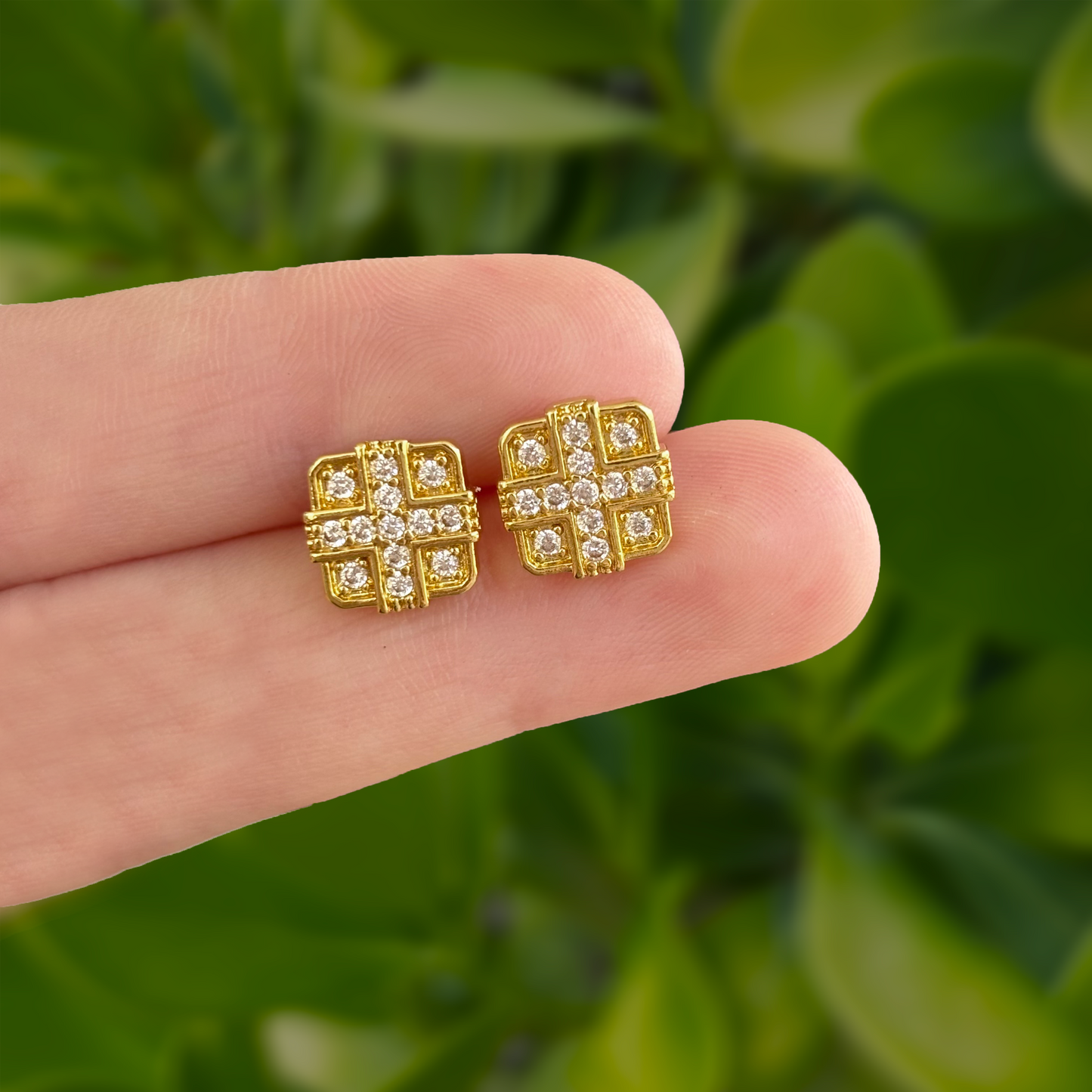Aretes Dorados Cruz con Zirconias Chapa de Oro Az100