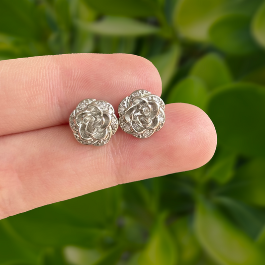 Aretes Flor Plateada Chapa de Oro Az375