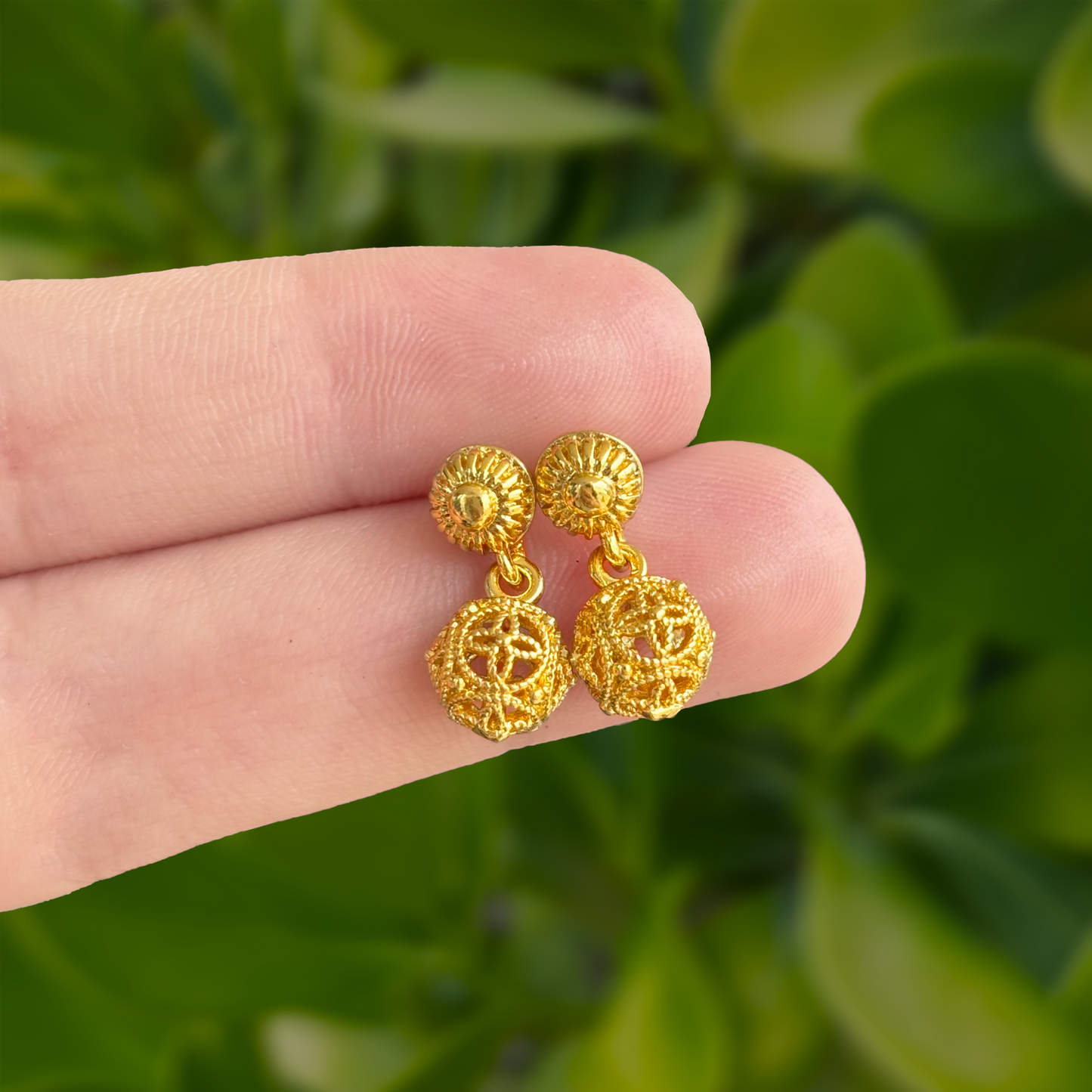 Aretes Bolita Dorada Chapa de Oro Az438