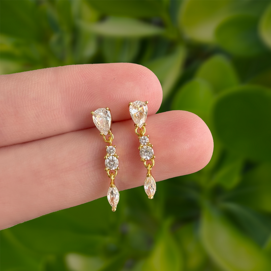 Aretes Dorados de Zirconias Chapa de Oro Az286