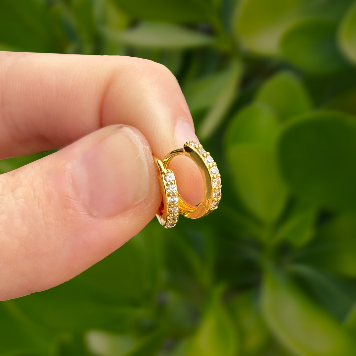 Aretes Arracada Dorada Zirconias Chapa de Oro
