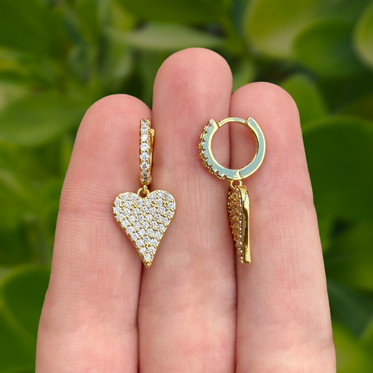 Aretes Arracada Dorada Corazón de Zirconias Chapa de Oro Az297