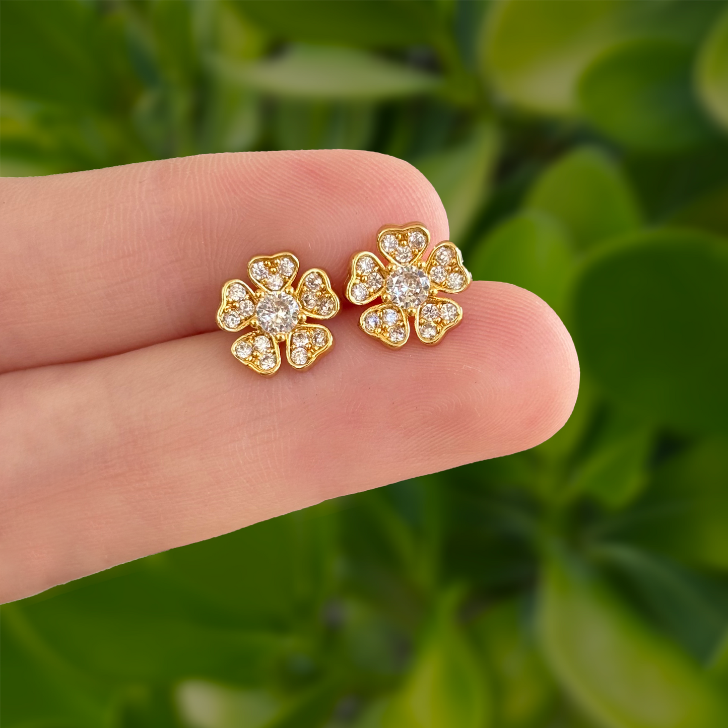 Aretes Dorado Flor Zirconias Chapa de Oro Az211