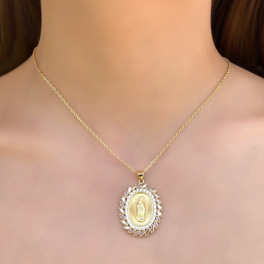 Collar Virgen de Guadalupe Chapa de Oro   3A2