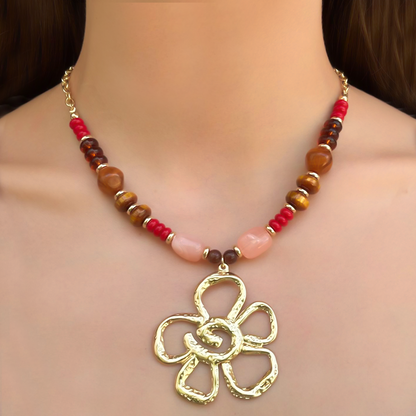 Collar Dorado Cuentas y Flor