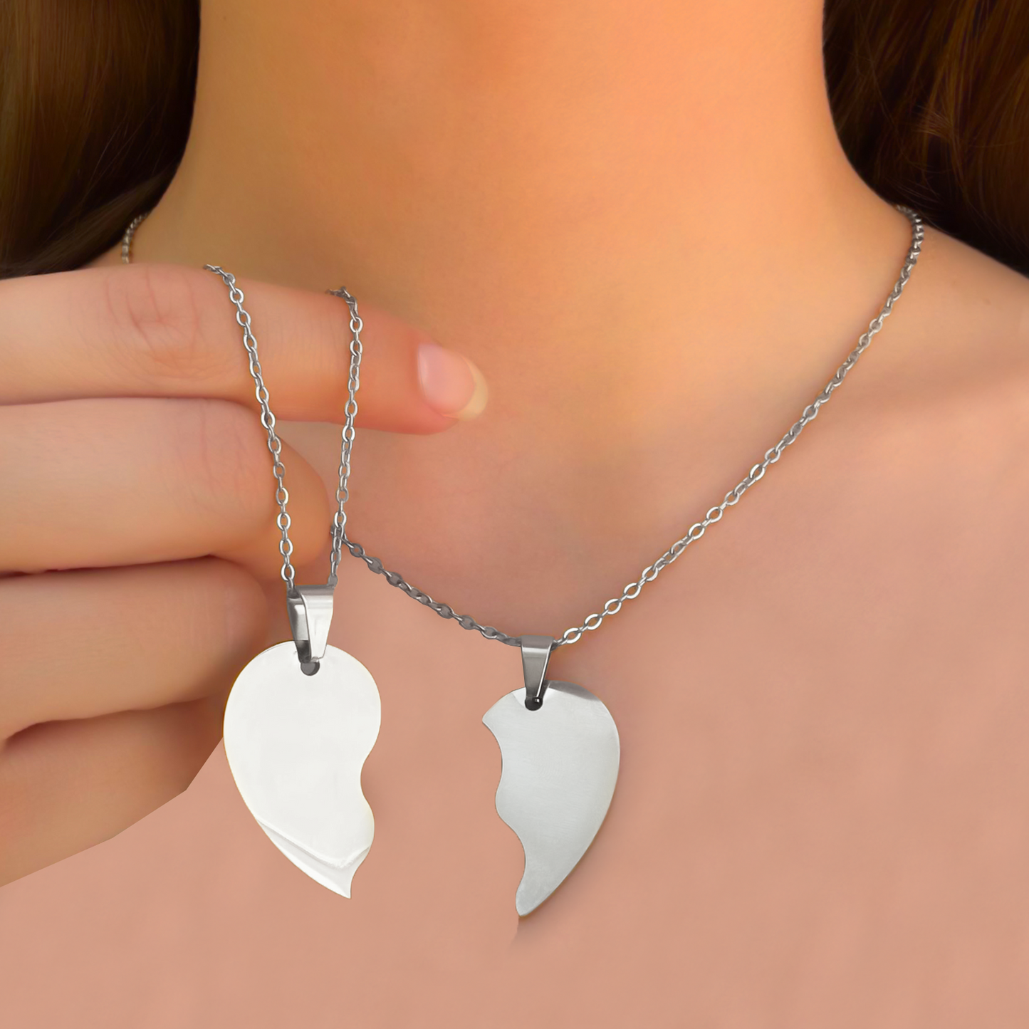 Dos Collares Plateados Medio Corazon 2pz Acero Inoxidable