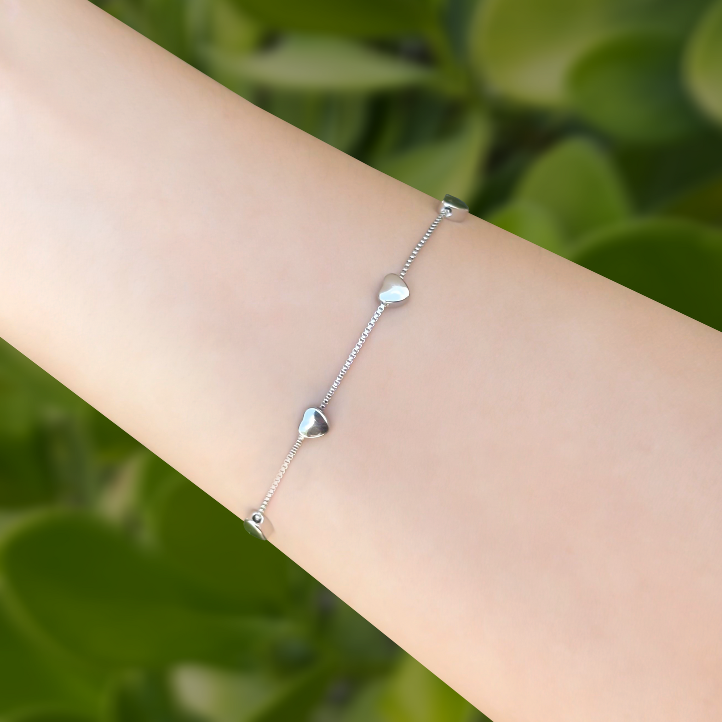 Pulsera Corazones Plateada  1U5