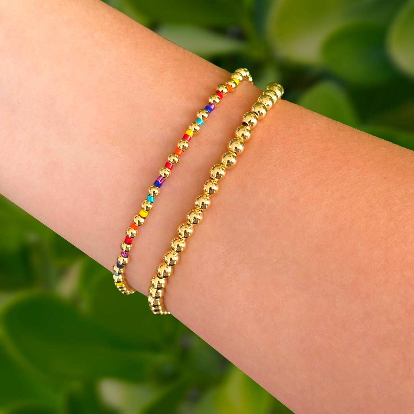 Pulseras Bolitas Doradas y Colores  2pz 1X5