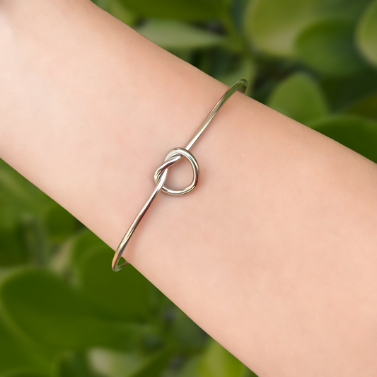 Pulsera Plateada Nudo Acero Inoxidable  2P5
