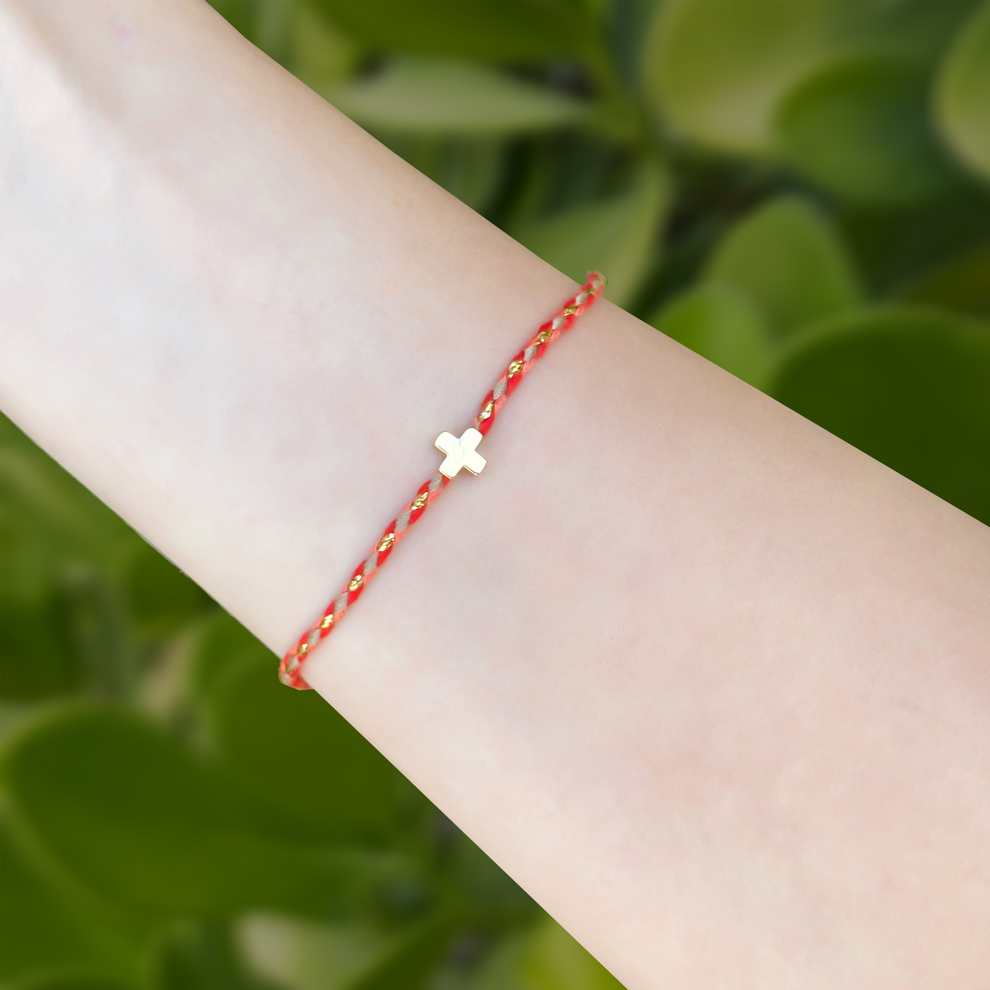 Pulsera Hilo Rojo y Dorado Cruz De Chapa de Oro 2o6