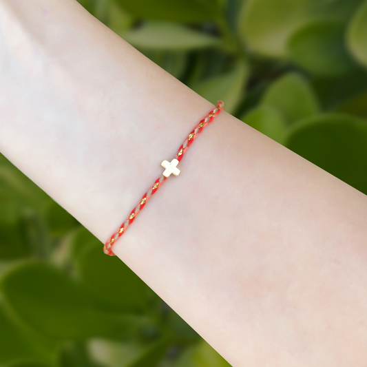 Pulsera Hilo Rojo y Dorado Cruz De Chapa de Oro 2o6