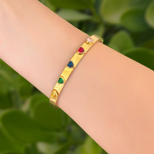 Pulsera Dorada Corazones de Colores Acero de Titanio 3B3