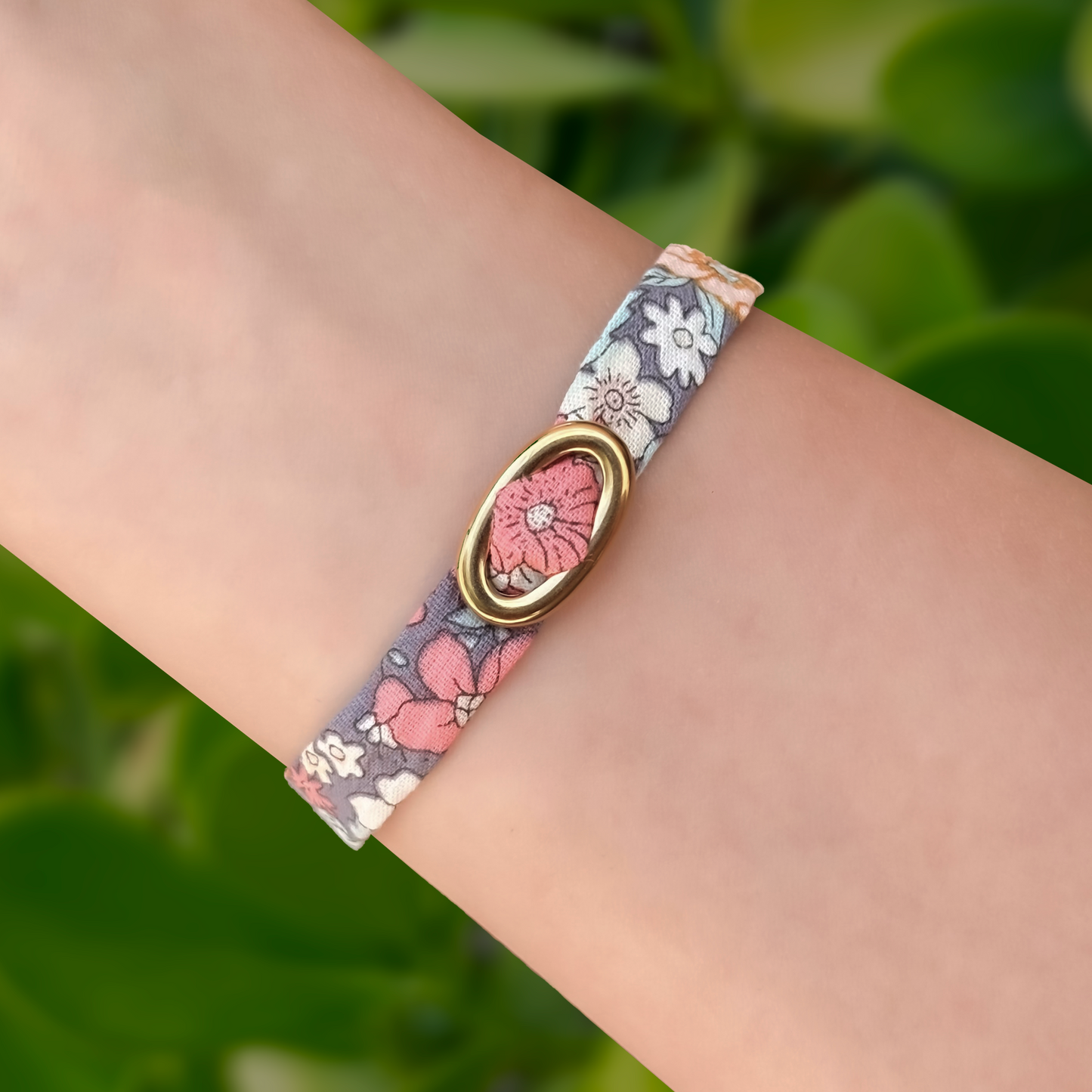 Pulsera Tela Broche Oval Dorado Acero Inoxidable 2i5