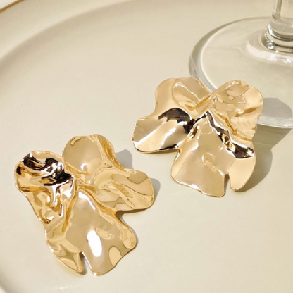 Aretes Dorados Arrugados  2V4