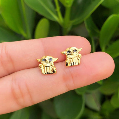 Aretes Dorados Yoda Chapa de Oro