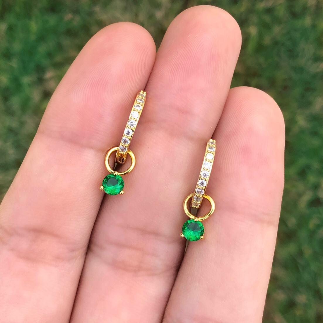 Aretes Arracada Zirconia Verde Chapa de Oro R727
