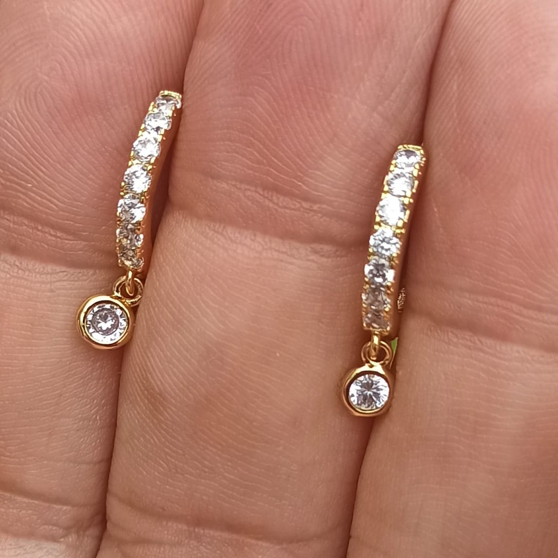 Aretes  Zirconias Chapa de Oro 14K Az5