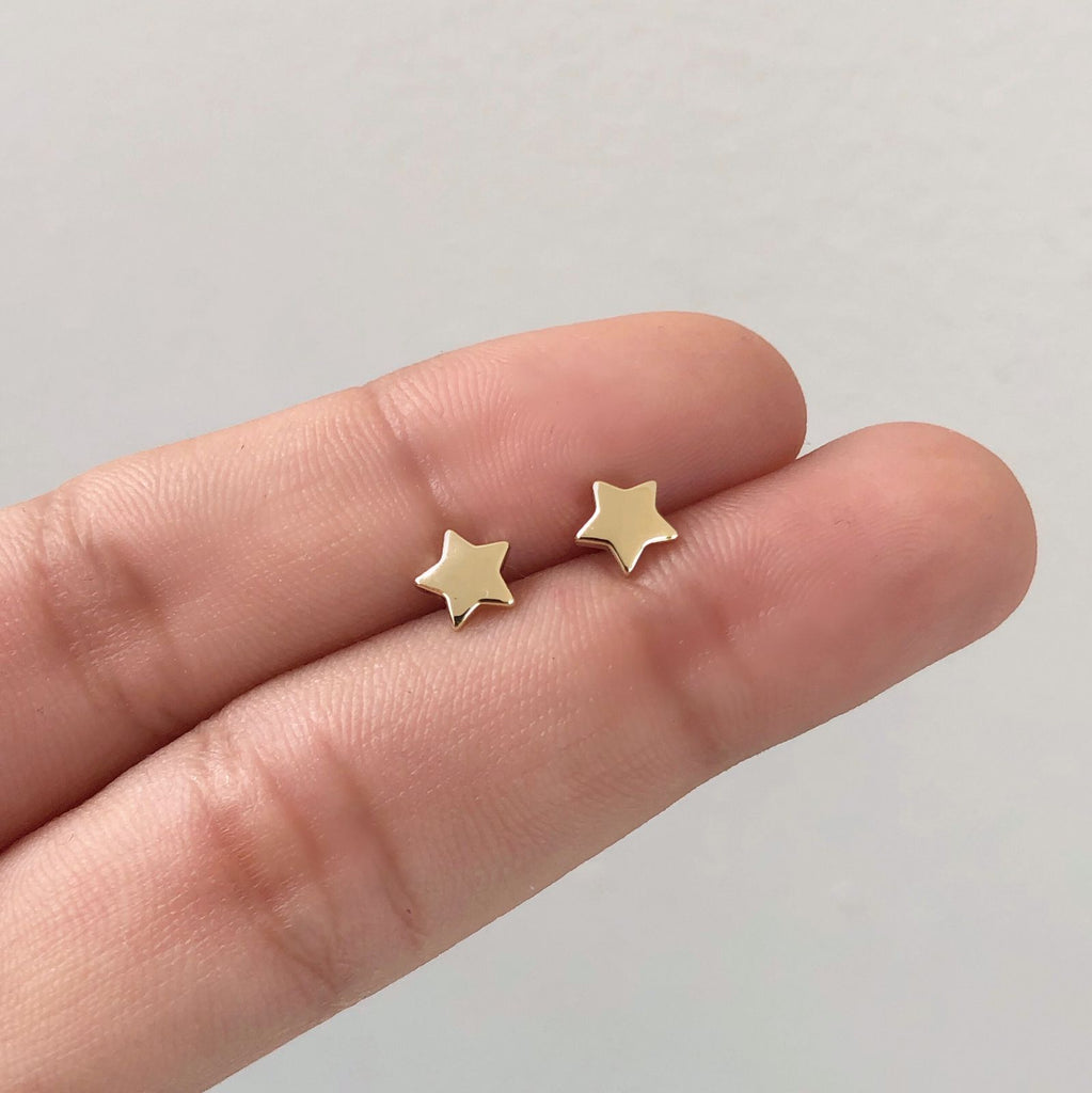 Aretes Estrella Chapa de Oro 18K AZ212