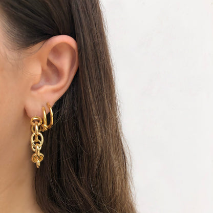 Aretes Arracada Nudo Chapa De Oro AZ113