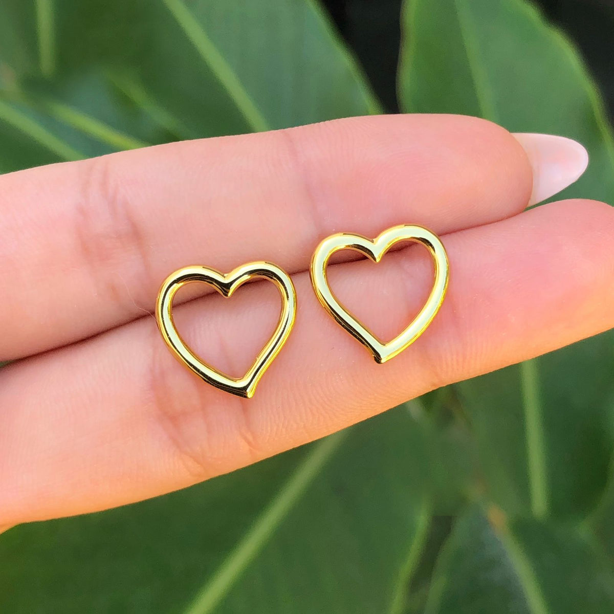 Aretes Corazon Chapa de Oro